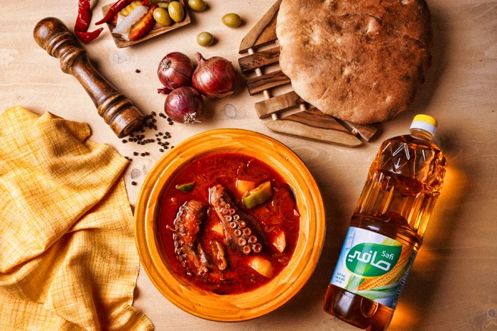 Chakchouka aux oignons et aux poulpes